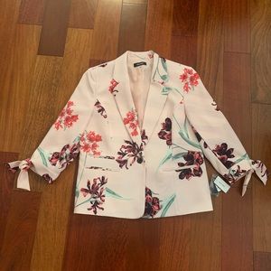 NWT Nine West 3/4th Sleeve Floral Blazer